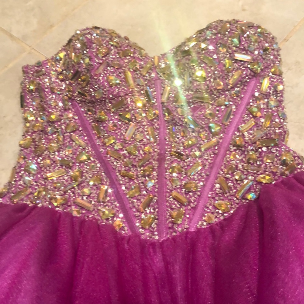 Prom dress - Picture 3 of 8